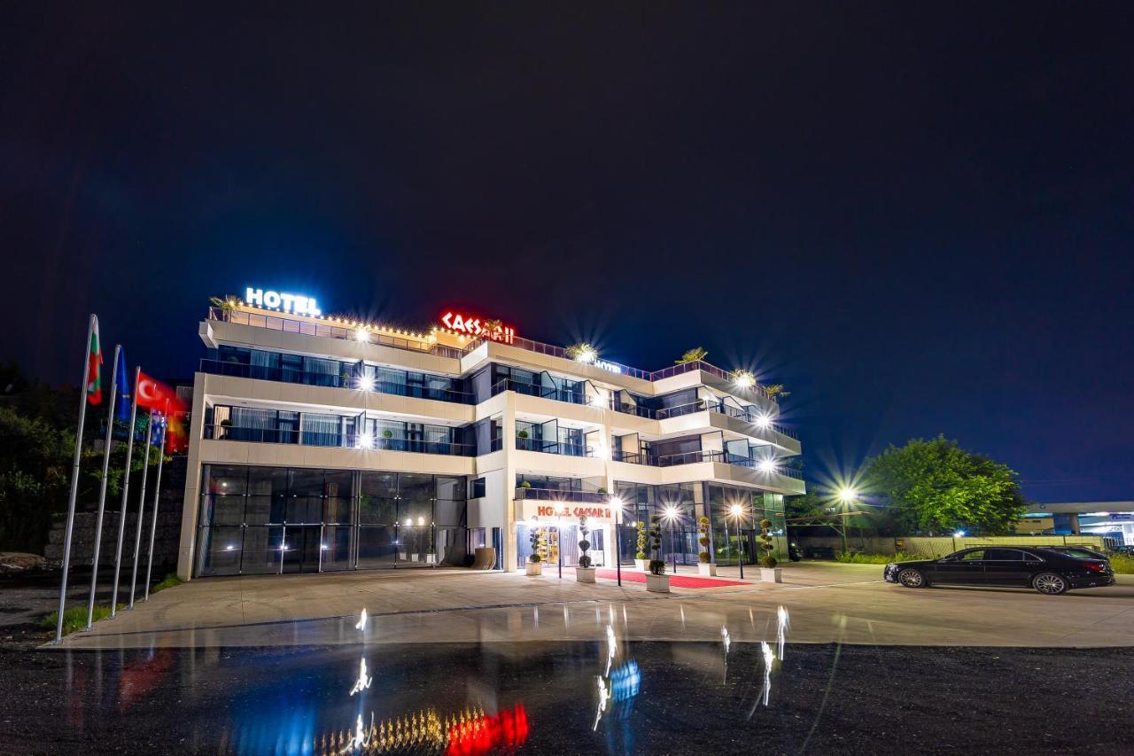 Hotel Caesar 2 Kŭrdzhali Exterior photo
